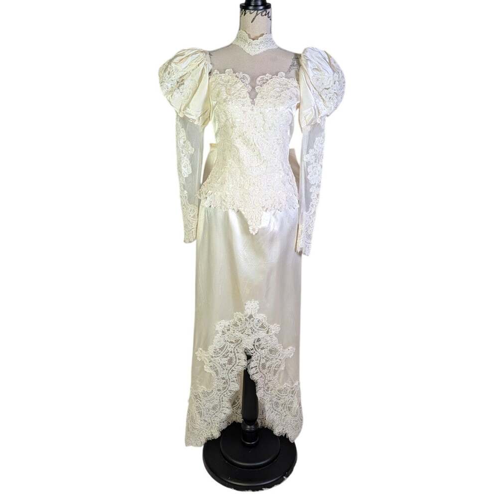 Vintage 1980s Ivory Wedding Dress Victorian Lace Puff Sleeve Bridal Gown